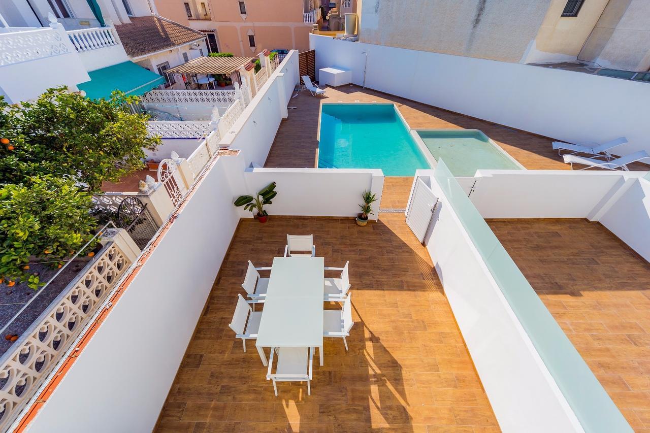Apartamentos El Abuelo Torrevieja Exterior photo